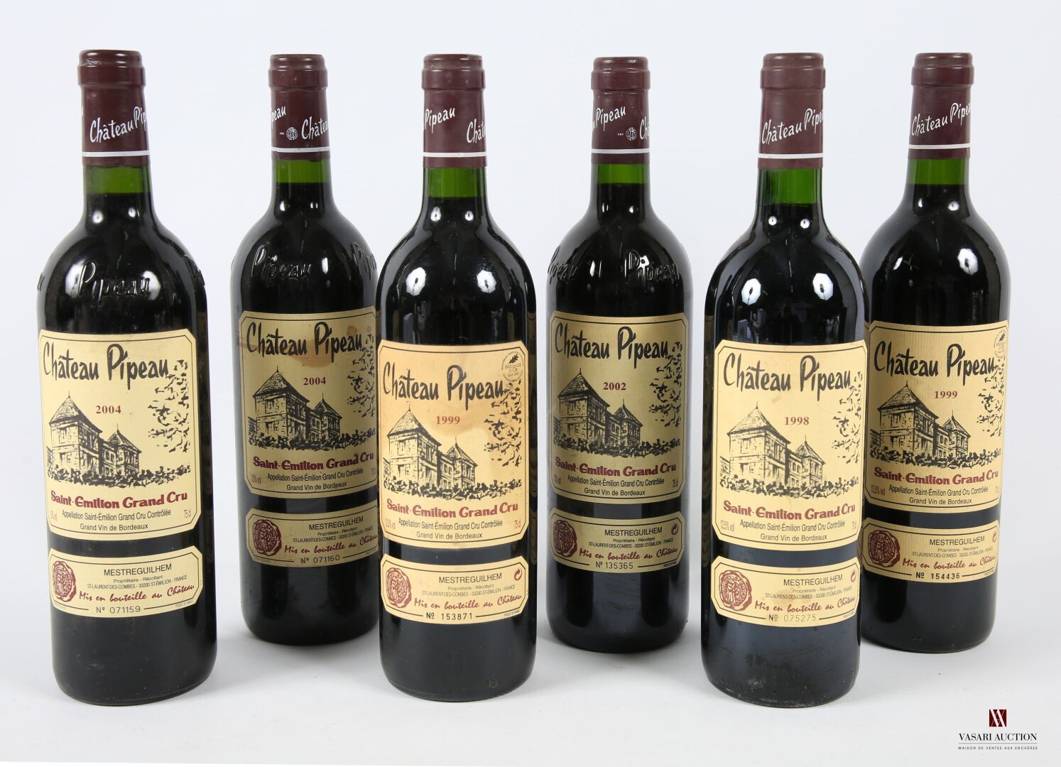 Null 6 bouteilles	Château PIPEAU	St Emilion GC	
	2 blles de 2004, 1 blle de 2002&hellip;