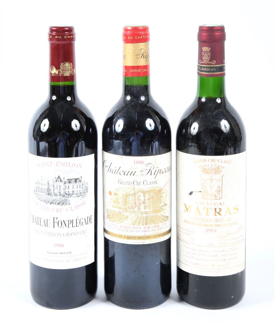 Null Lot de 3 blles comprenant :		
1 bouteille	Château FONPLÉGADE	St Emilion GCC&hellip;