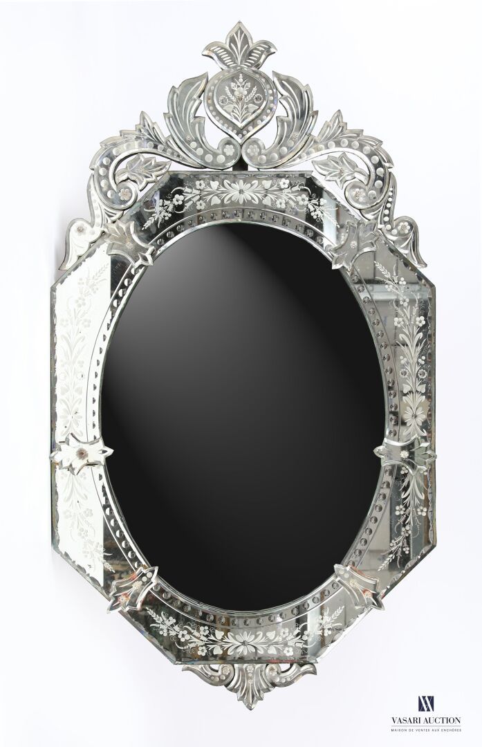 Null Specchio ottagonale con pannelli in vetro decorati con fogliame e fiori int&hellip;