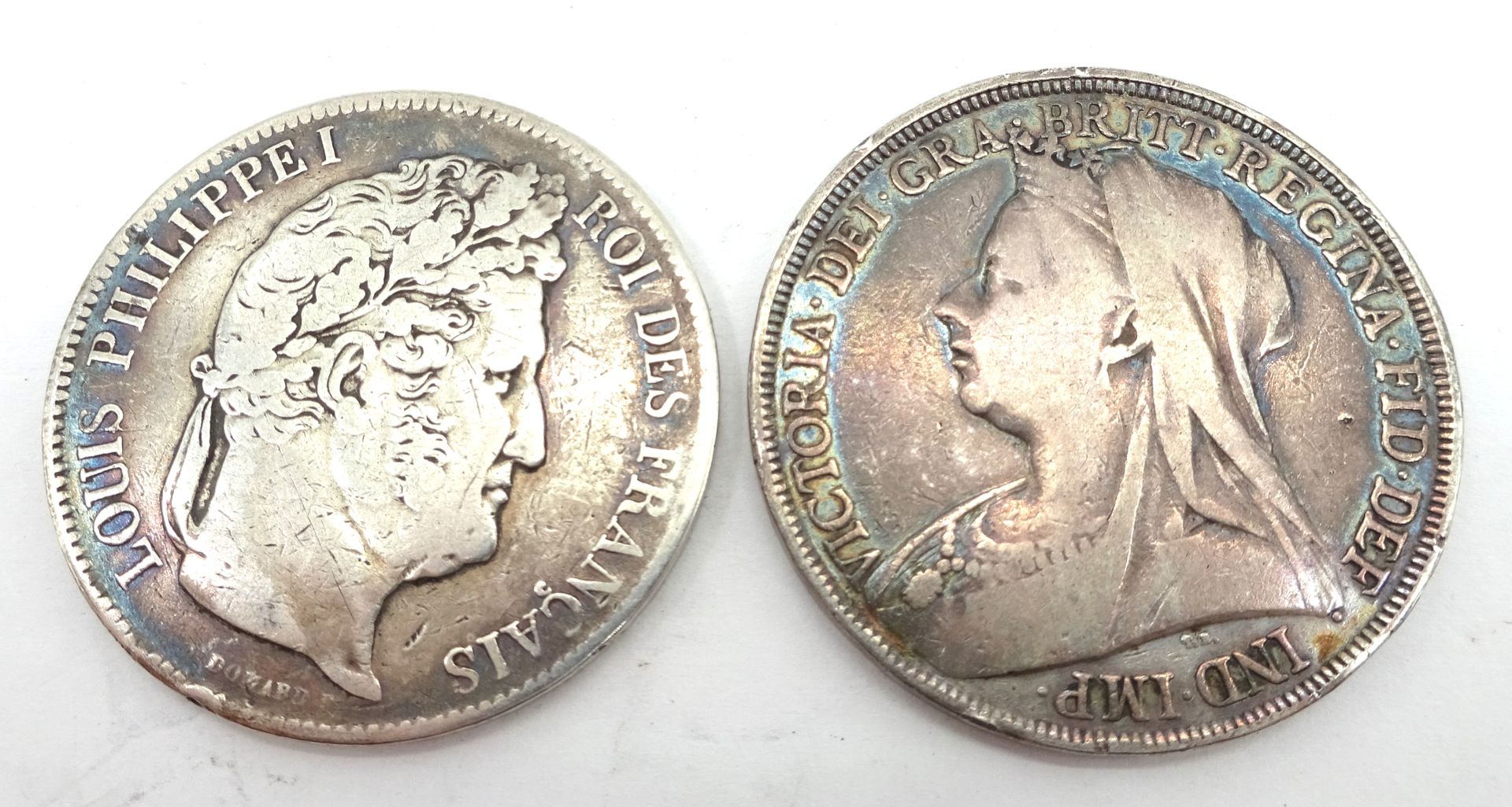 Null Lot of two silver coins: 5 francs Louis-Philippe 1841; crown Victoria 1896.&hellip;