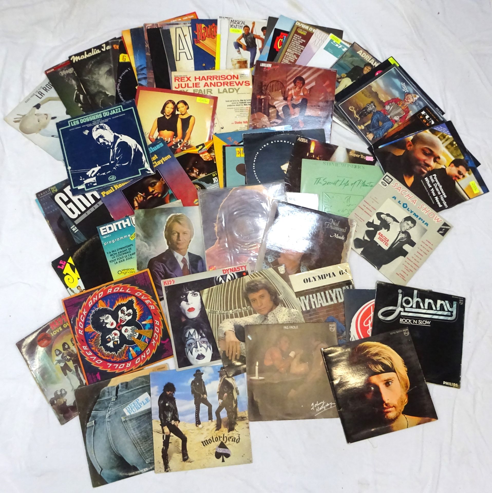 Null Batch of 33 rpm vinyl records (pop, rock, French variety, etc.)