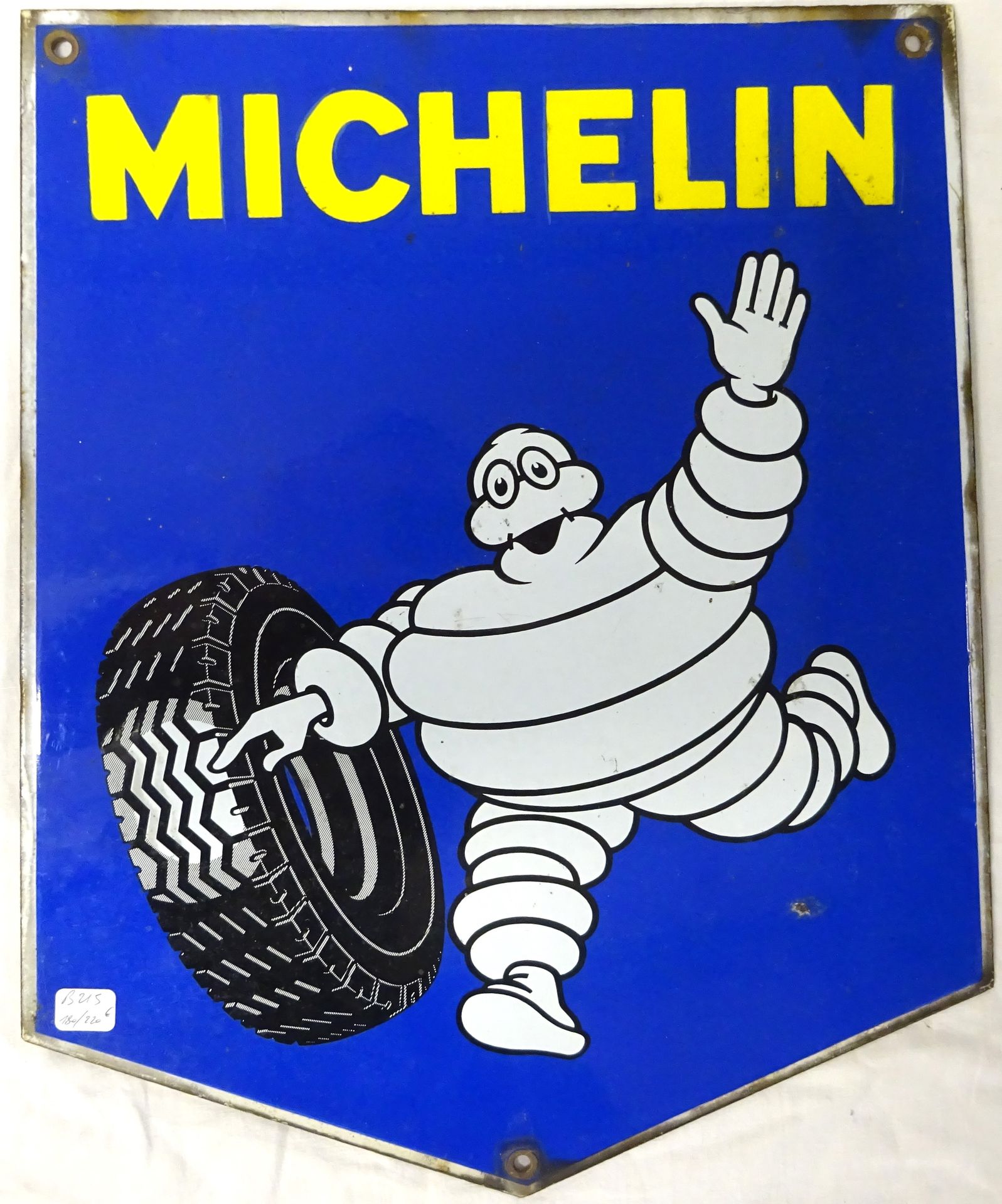 Null Piatto bifacciale smaltato Michelin (smalto mancante). 45 x 37 cm