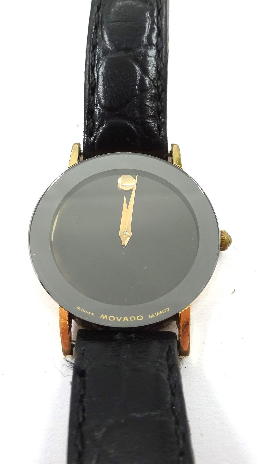 Null MOVADO ladies' watch. Wear and tear.