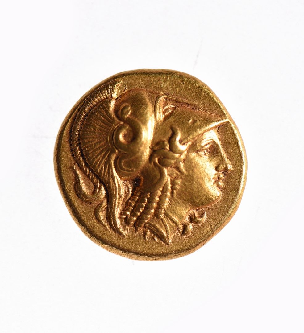 Null 马其顿王国：亚历山大三世，大帝（公元前336-323年）黄金分割器。安菲波利斯。17,22 g.雅典娜头像，戴科林斯式头盔，上面有三层护罩，饰有蛇纹。&hellip;