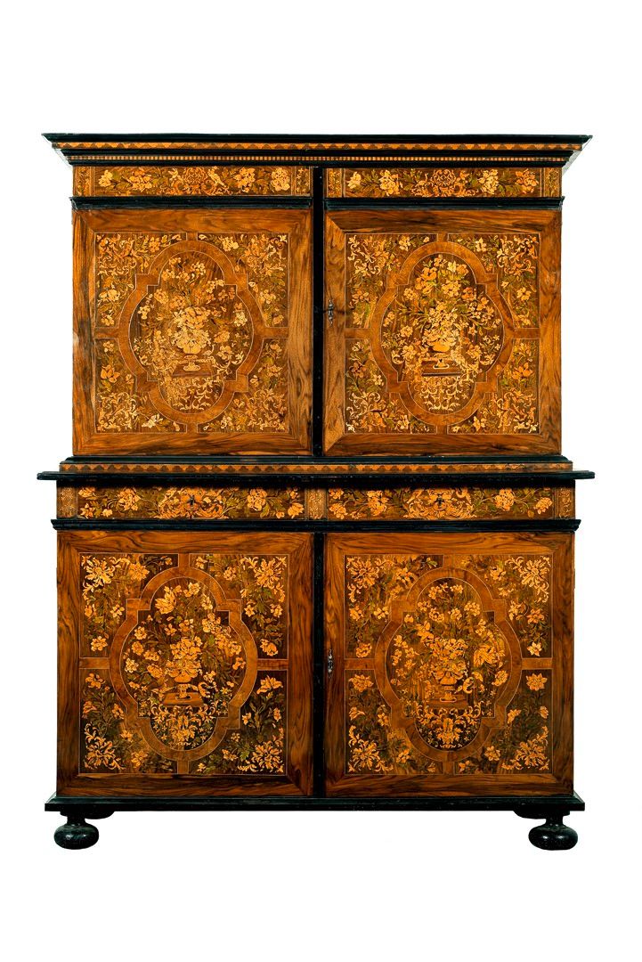 Null Piece of furniture with two bodies and Provençal withdrawal richly inlaid H&hellip;