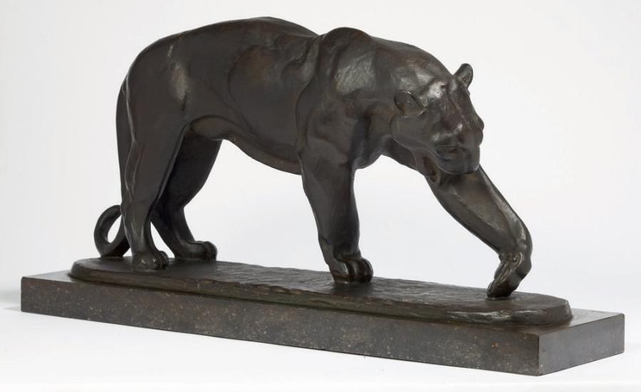 BECQUEREL André Vincent (1893-1981) Panthère noire Bronze à patine brune nuancée&hellip;