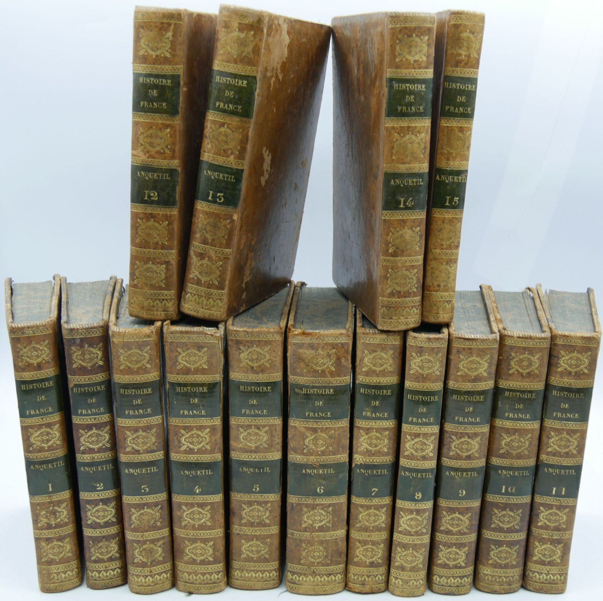 Null HISTOIRE DE FRANCE]. En total, 21 volúmenes. Encuadernaciones antiguas.

15&hellip;