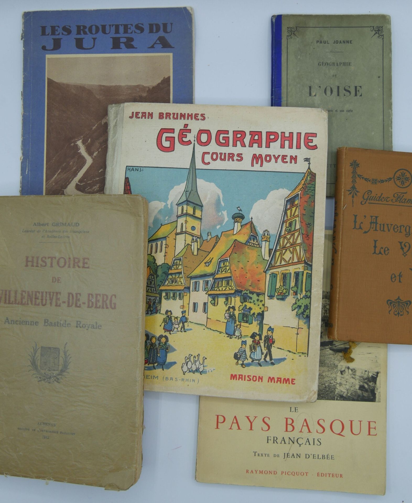 Null 6本书和8张事实表：地理和杂项。

奥塞-保罗-乔安的地理（附地图），12页。

Guide Flammarion-L'Auvergne, Le Ve&hellip;