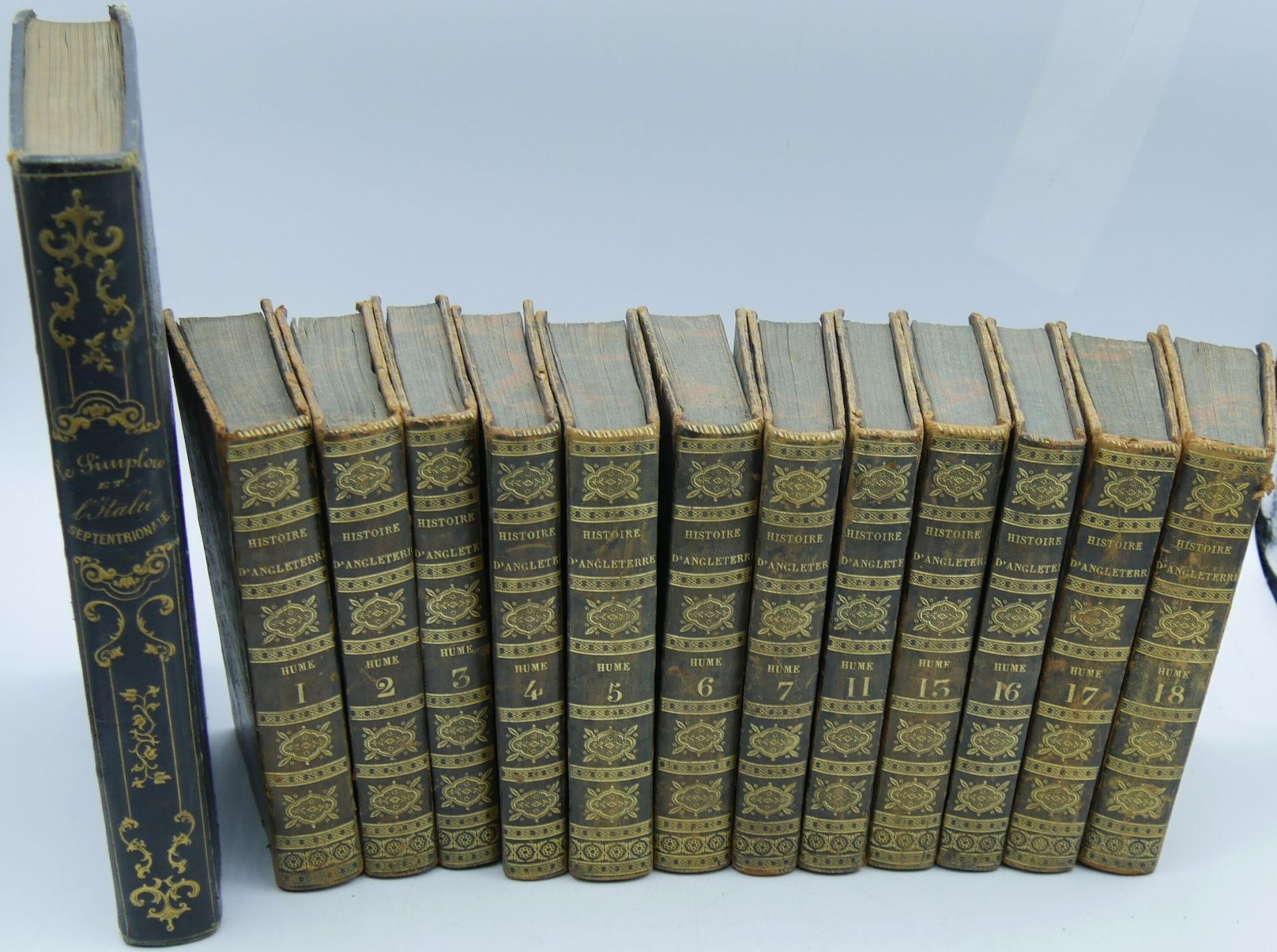 Null [STRANIERI]. Set di 13 volumi.

12 volumi: Hume David. Storia dell'Inghilte&hellip;