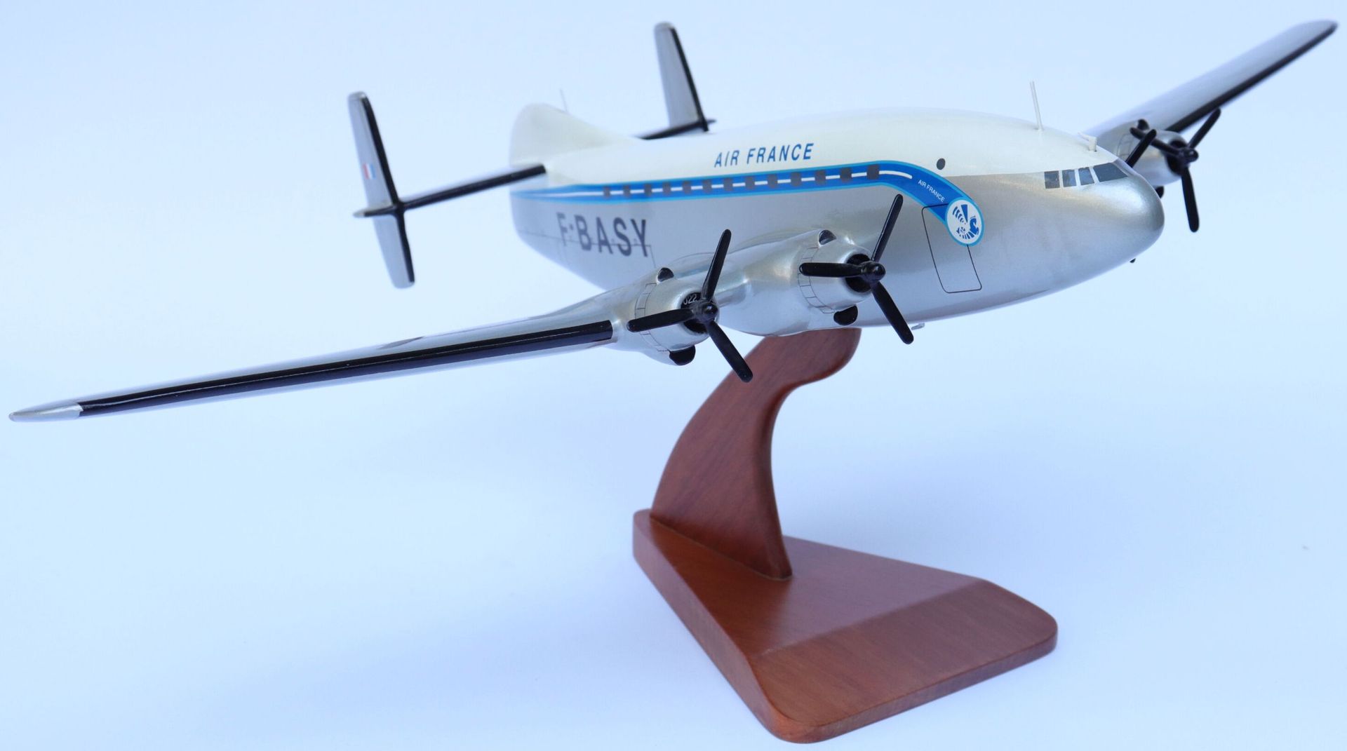 Null BREGUET 765 Deux-Ponts AIR FRANCE.

Painted wooden model with registration &hellip;