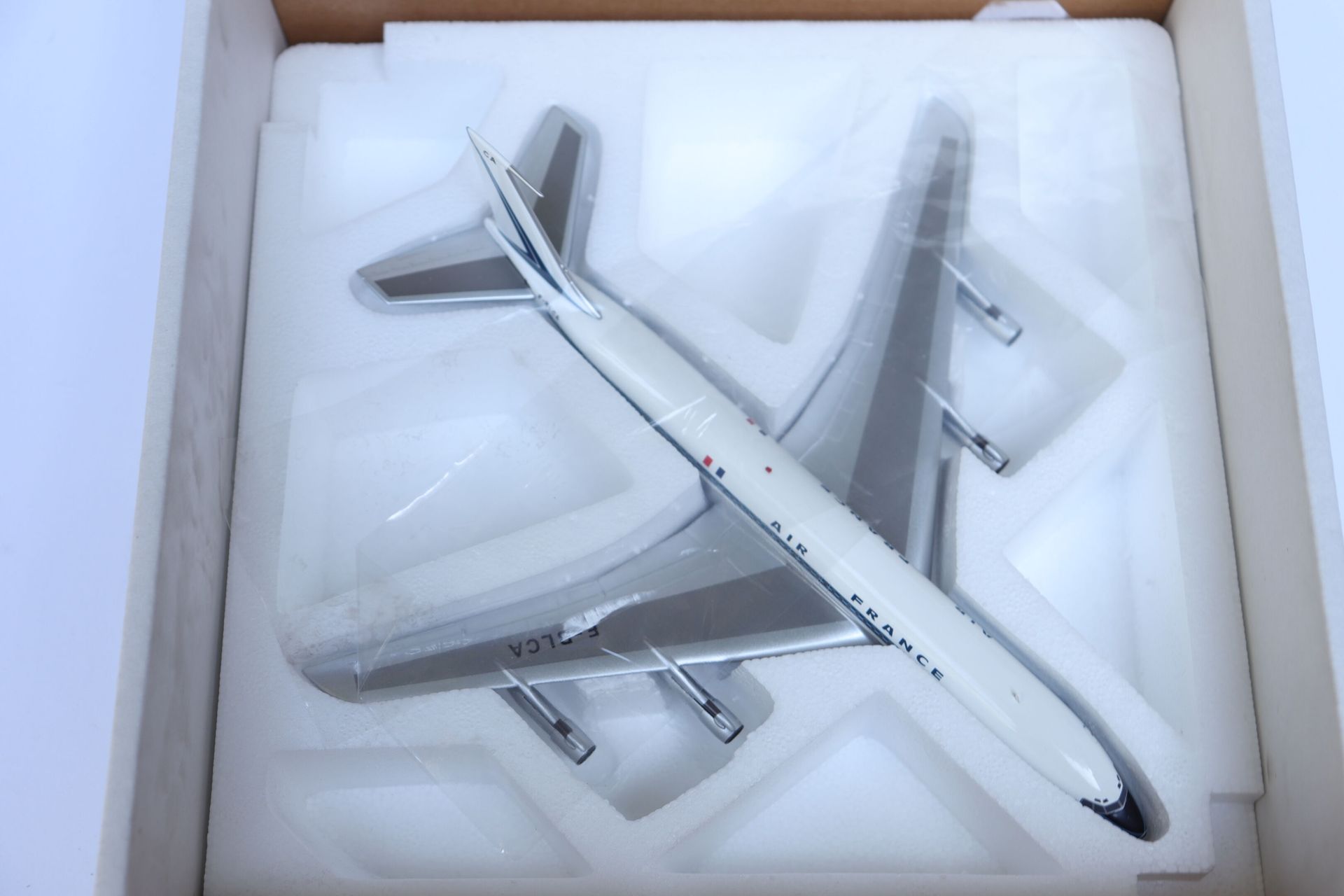 Null 波音B-707-328B法国航空。

压铸的Socatec模型注册了F-BLCA。

法航博物馆限量版，尺寸为1/200。全新的盒装。



2021&hellip;