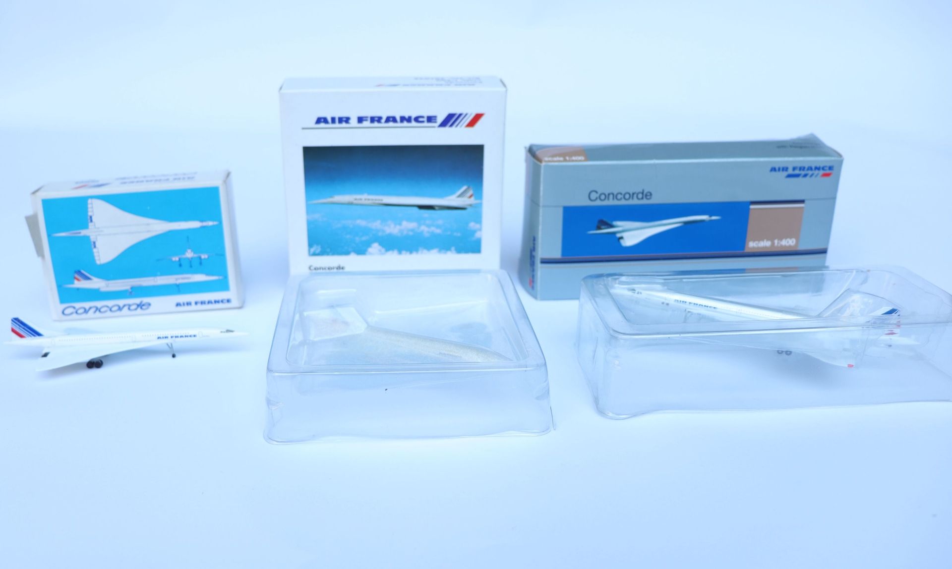 Null CONCORDE AIR FRANCE.

3 models in Die Cast.

1 in 1/400th, 1 Shabak in 1/60&hellip;