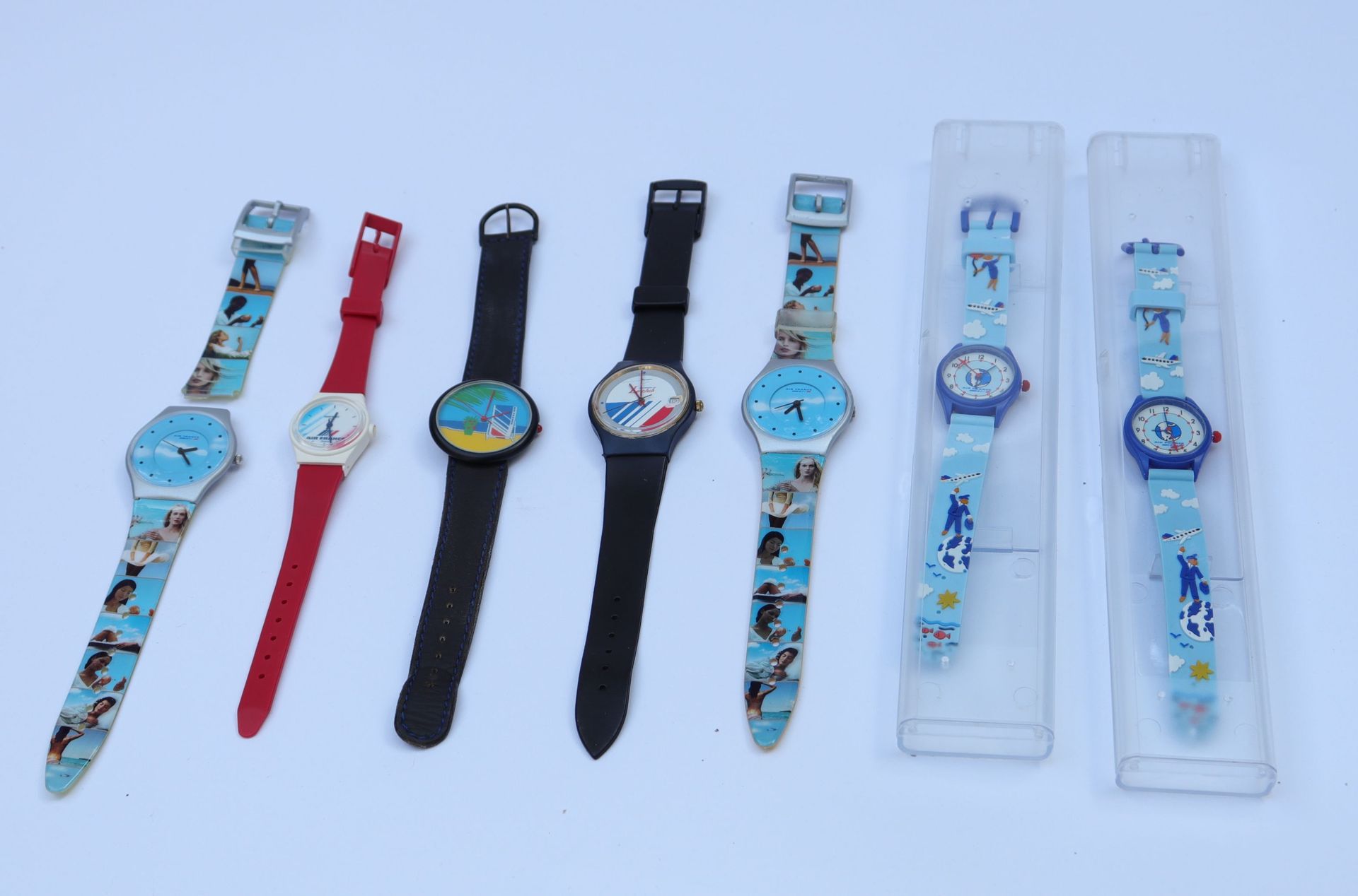 Null 法国航空公司的手表。

7个塑料腕表，包括2个儿童型号。

表盘上有法航的签名。

有一个手表型号Kid的表带断了。



2021年11月9日（周二&hellip;
