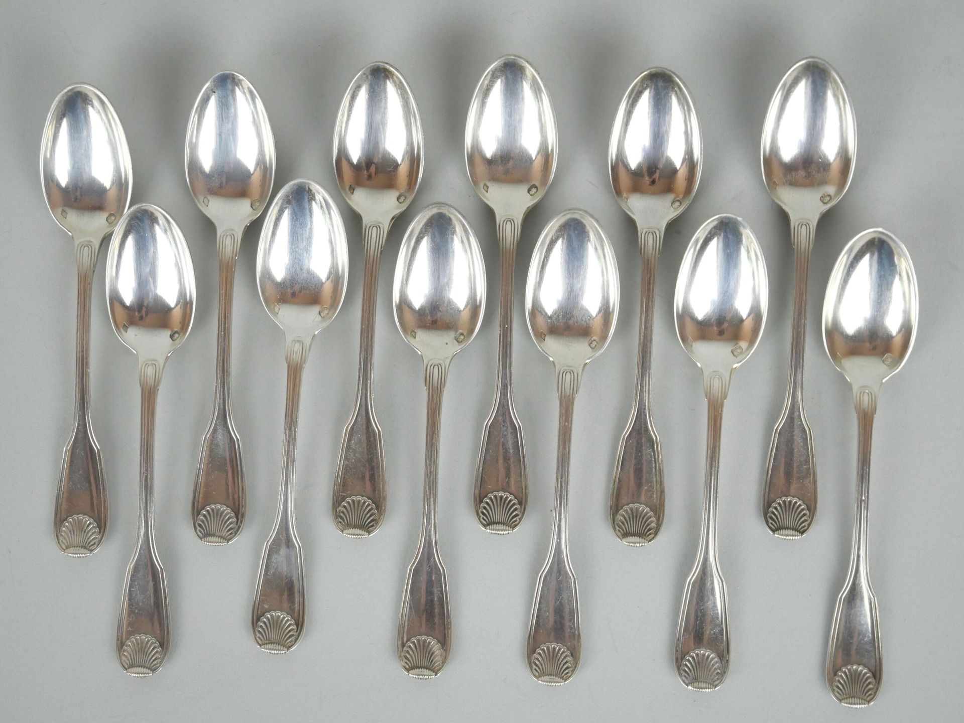 Null Suite of 12 silver mocha spoons 925 thousandths with decoration of a broad &hellip;