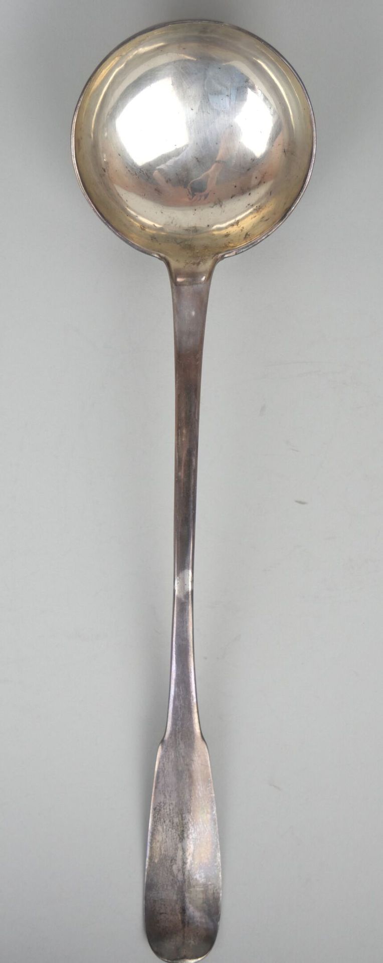 Null Cuchara de plata modelo cola de rata de 950 milésimas. Obra del siglo XVIII&hellip;