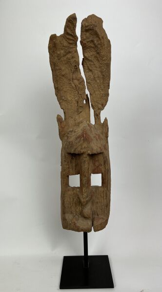 Null 马里 - DOGON人



野兔面具，腐蚀的铜锈，在使用后长期呆在山洞里。



高39厘米。



顾问:Jean-Pierre LACOSTE
&hellip;