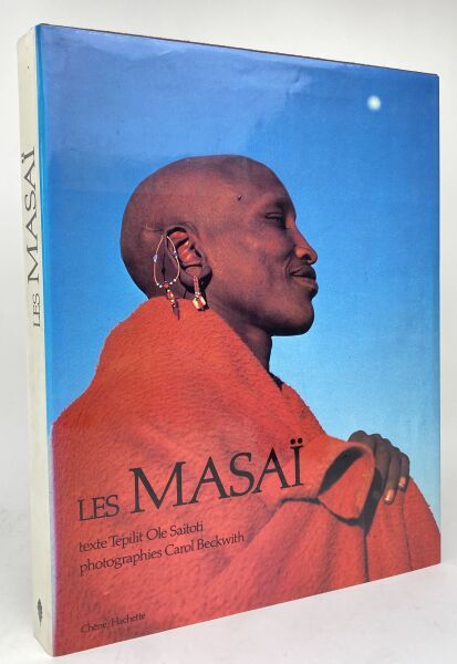 Null MASAI.

照片由Carol Beckwith拍摄，文字由Tepilit Ole Saitoti撰写。

Ed.Chêne/Hachette 19&hellip;