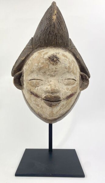 Null GABUN - Volk der PUNU / TSANGHI



Kleine, mit Kaolin gebleichte Maske, Hol&hellip;