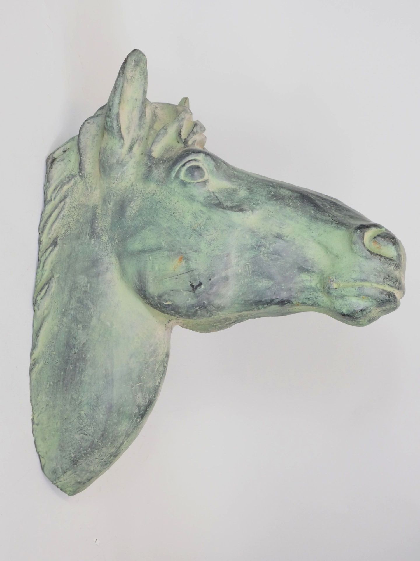 Null Cabeza de caballo en bronce
Altura: 60 cm

De la Hostellerie du Bas-Bréau e&hellip;