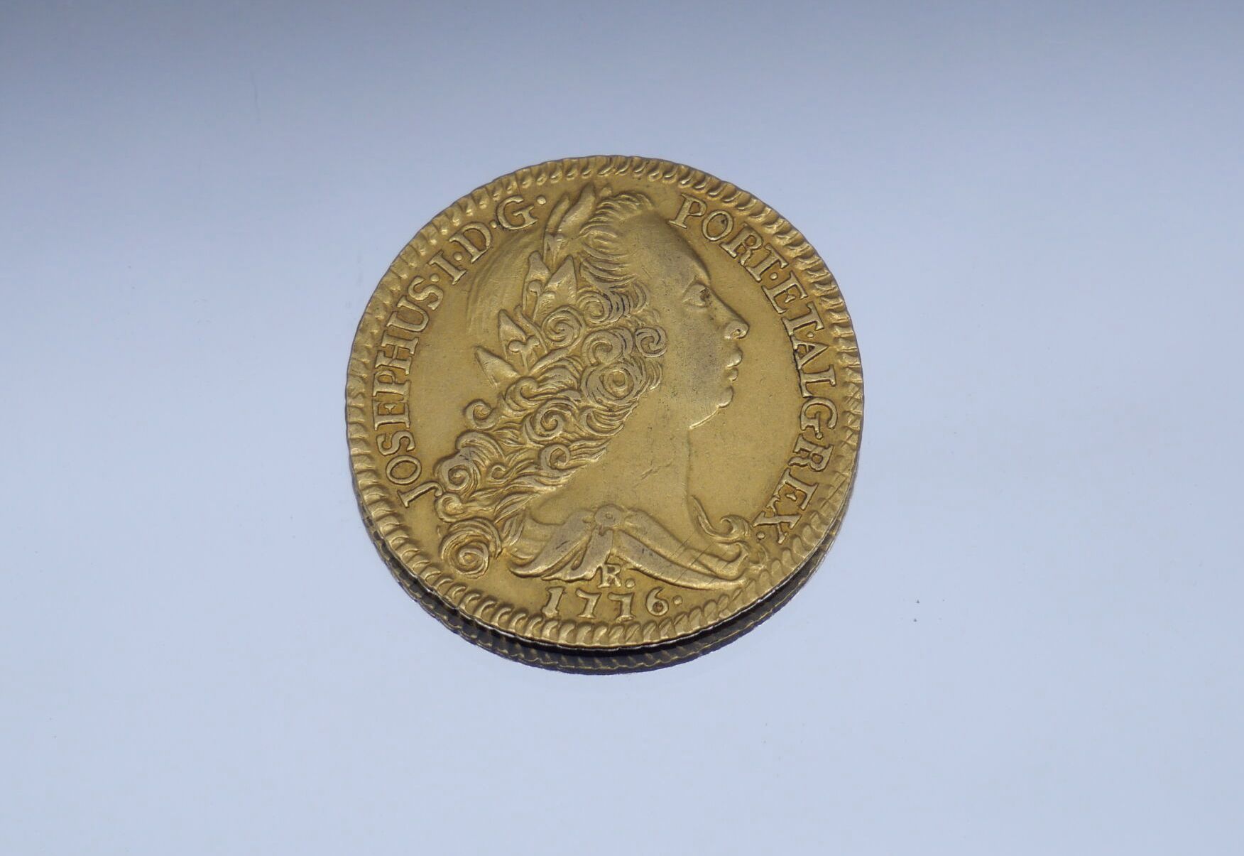 Null Gold coin - Portugal.
4 Escudos, Joseph 1st. Josephus I.D.G. Port. Et. Alg.&hellip;