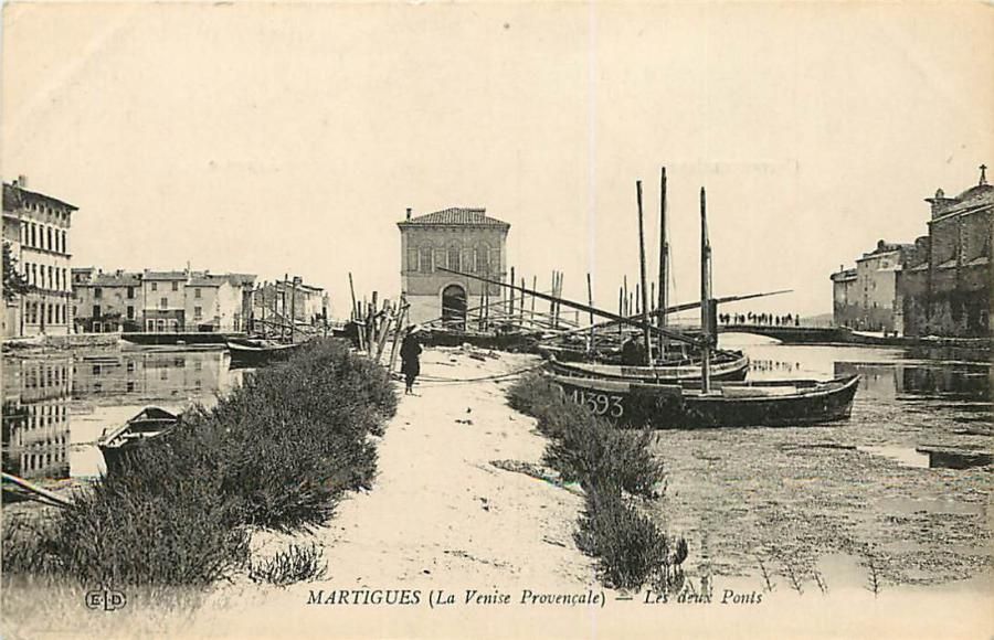 Null 219 CARTES POSTALES BOUCHES DU RHONE: (Sans Marseille). Villes, qqs village&hellip;