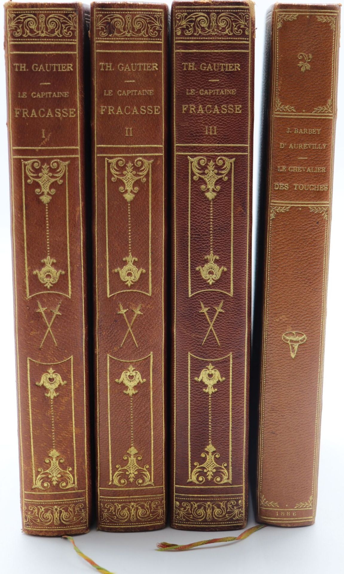 Null GAUTIER.Le capitaine Fracasse.巴黎，Lib. Des Bibliophiles，1884年，3卷8开本，梅花色，3个圆角&hellip;