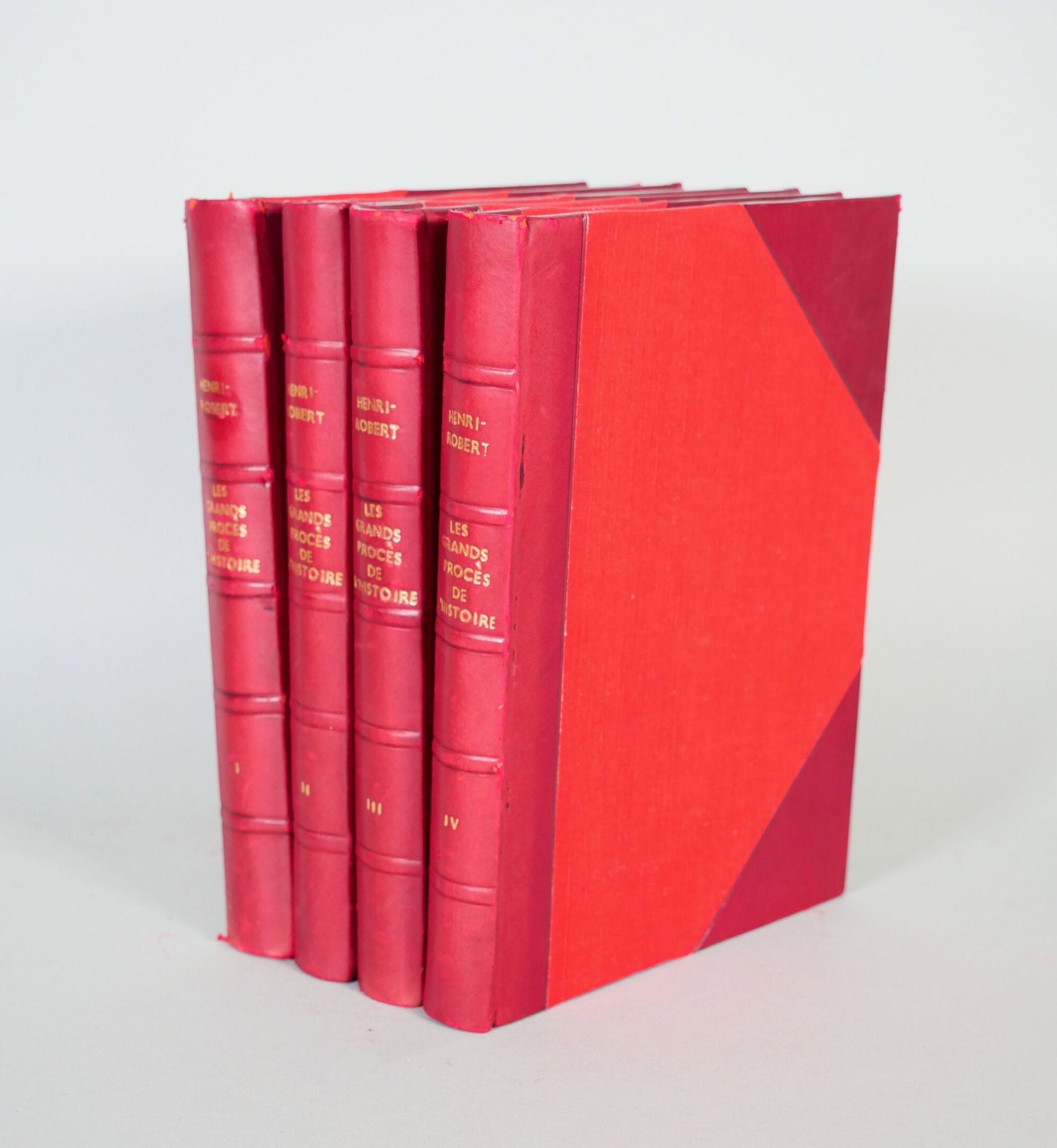 Null [GIUSTIZIA.] Serie di 4 volumi.
HENRI-ROBERT (ancien Bâtonnier), Les Grands&hellip;
