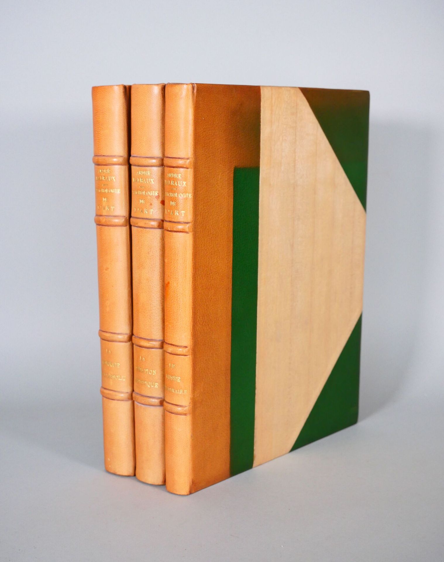 Null 马劳克斯-安德烈。一套3卷。
艺术心理学》。Le Musée Imaginaire, Albert Skira Éditeur 1947年，四开本，绿&hellip;