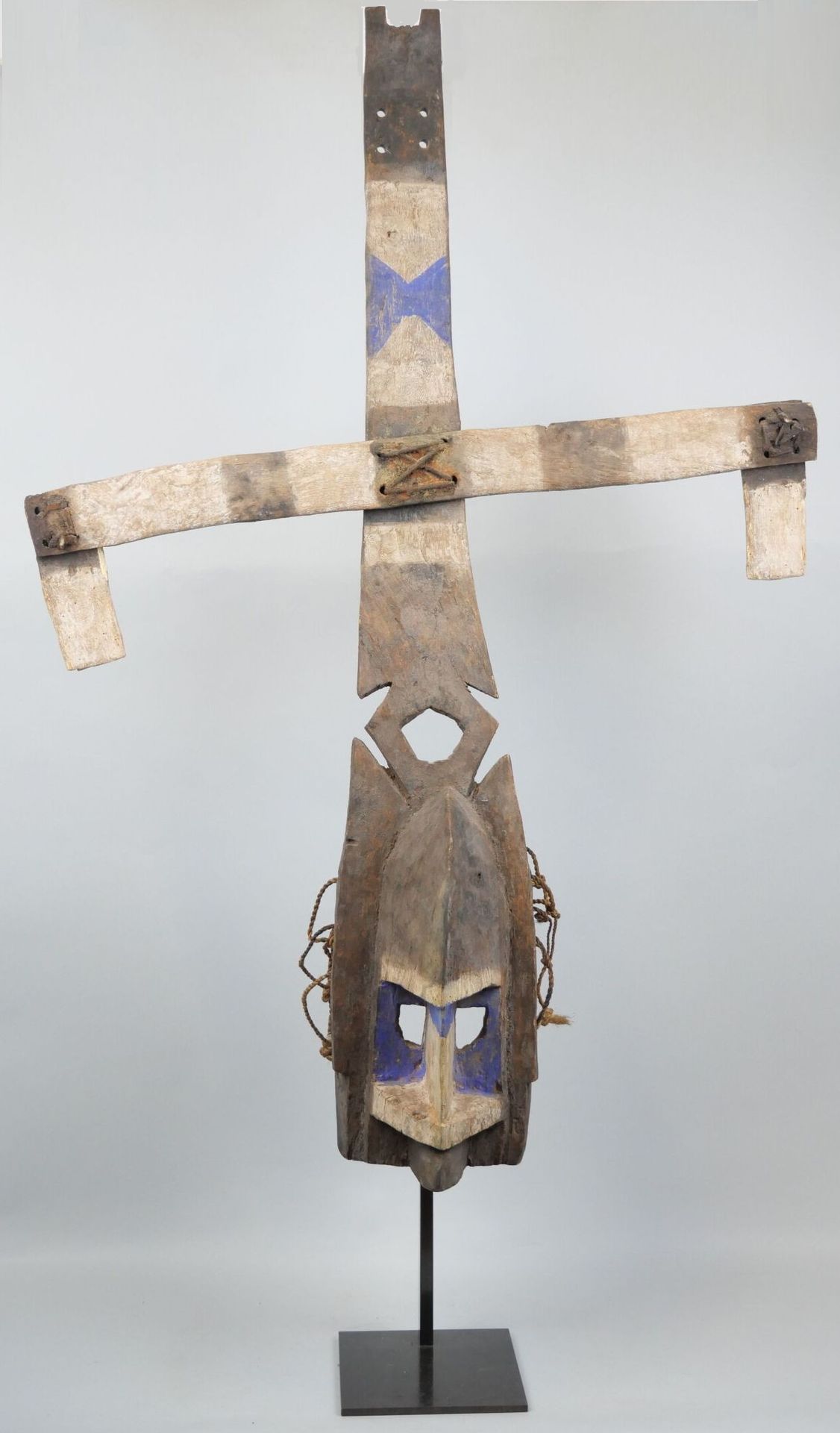 Null MALI - DOGON people
KANAGA mask from the AWA company, with superstructure l&hellip;