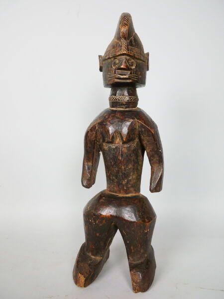 Null NIGERIA - peuple MUMUYE

Statuette classique de la région du fleuve Benoué.&hellip;