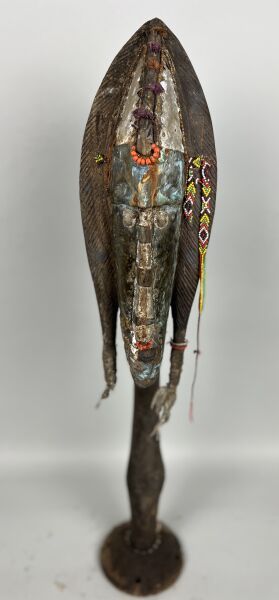 Null MALI - peuple BAMANA ou BOZO

Marionnette en bois sculpté d'un visage rehau&hellip;