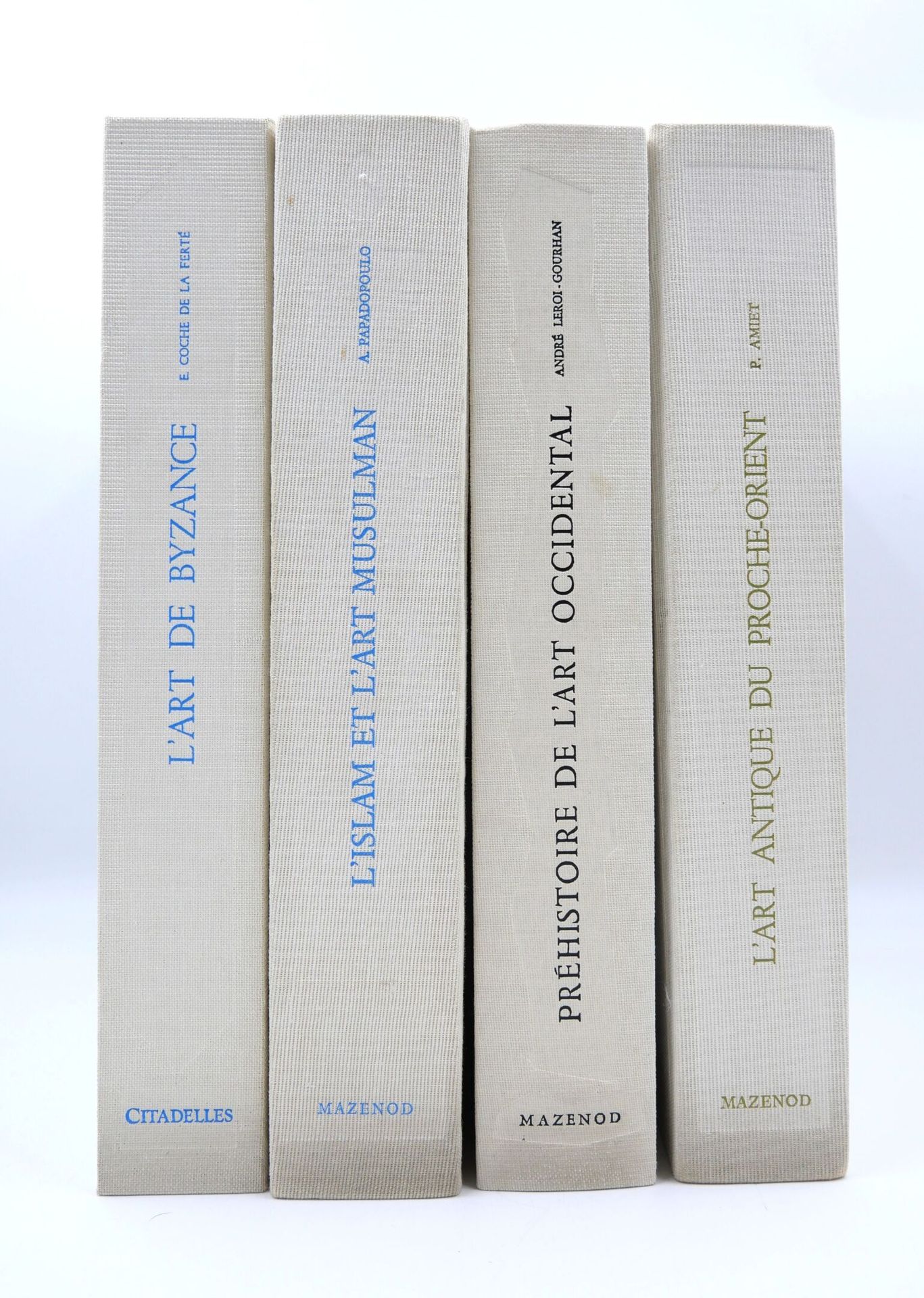Null [ARTS]. Ensemble de 4 Volumes.
Étienne Coche de la Ferté, L'Art de Byzance,&hellip;