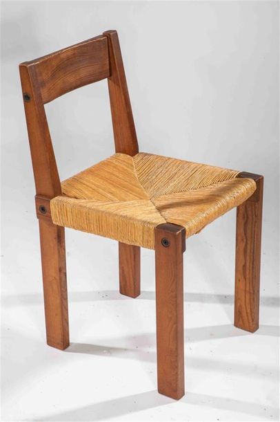 Null CHAPO Pierre (1927 - 1987)
Suite de 4 chaises en orme, assise rempaillée (d&hellip;