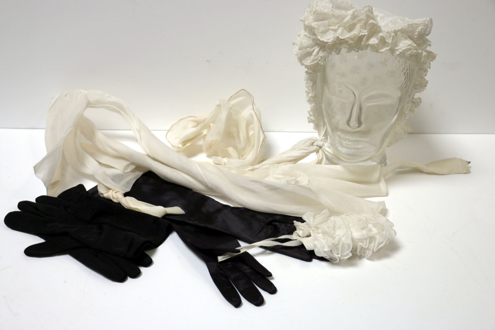 Null Gloves, headgear, purse and miscellaneous