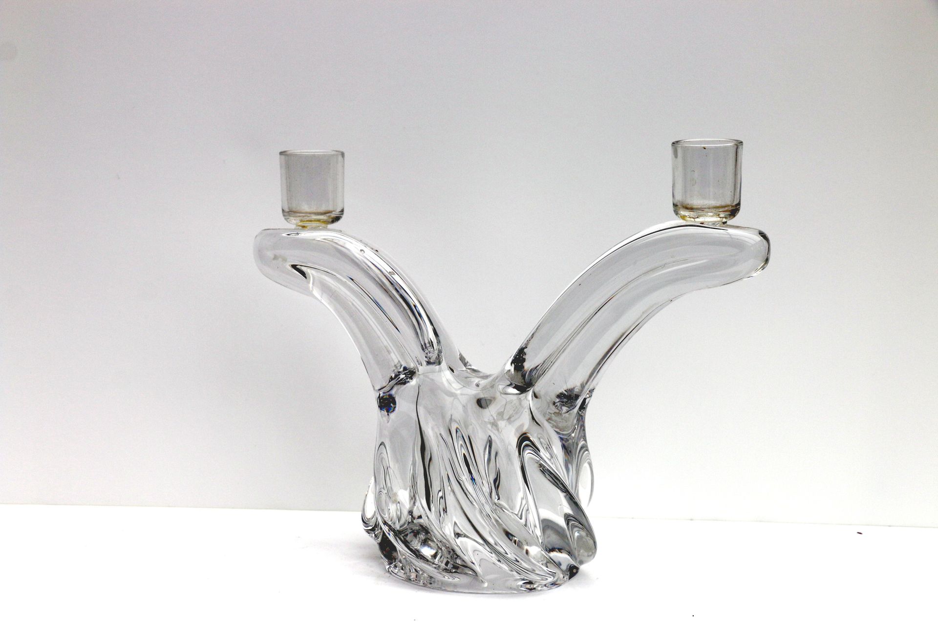 Null Candlestick with 2 arms in twisted glass H 23 x 27 cm