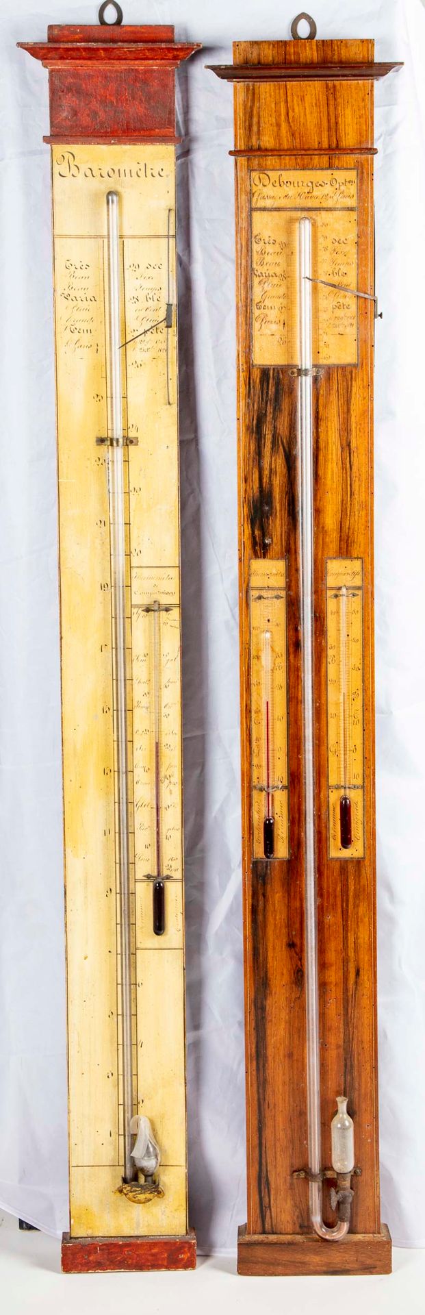 Null 两个单板气压计

在巴黎的两个签名的DEBOURGES通道杜阿弗尔中的一个。

19世纪

H.105厘米

磨损和丢失