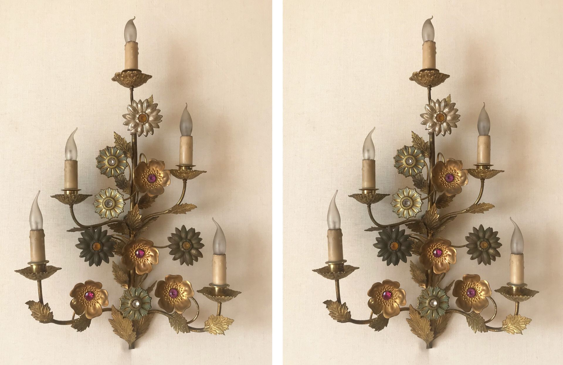 Maison JANSEN Attributed to the House of JANSEN 

Pair of five arms sconces in t&hellip;