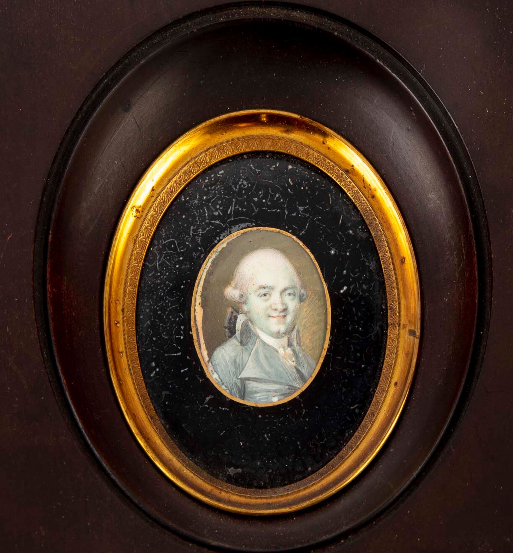 ECOLE FRANCAISE XVIIIè 18世纪末的法国学校

帝国时期养老金主管菲利普-尼古拉-哈芒的推定画像

象牙上的微型画

2,5 x 3 cm&hellip;