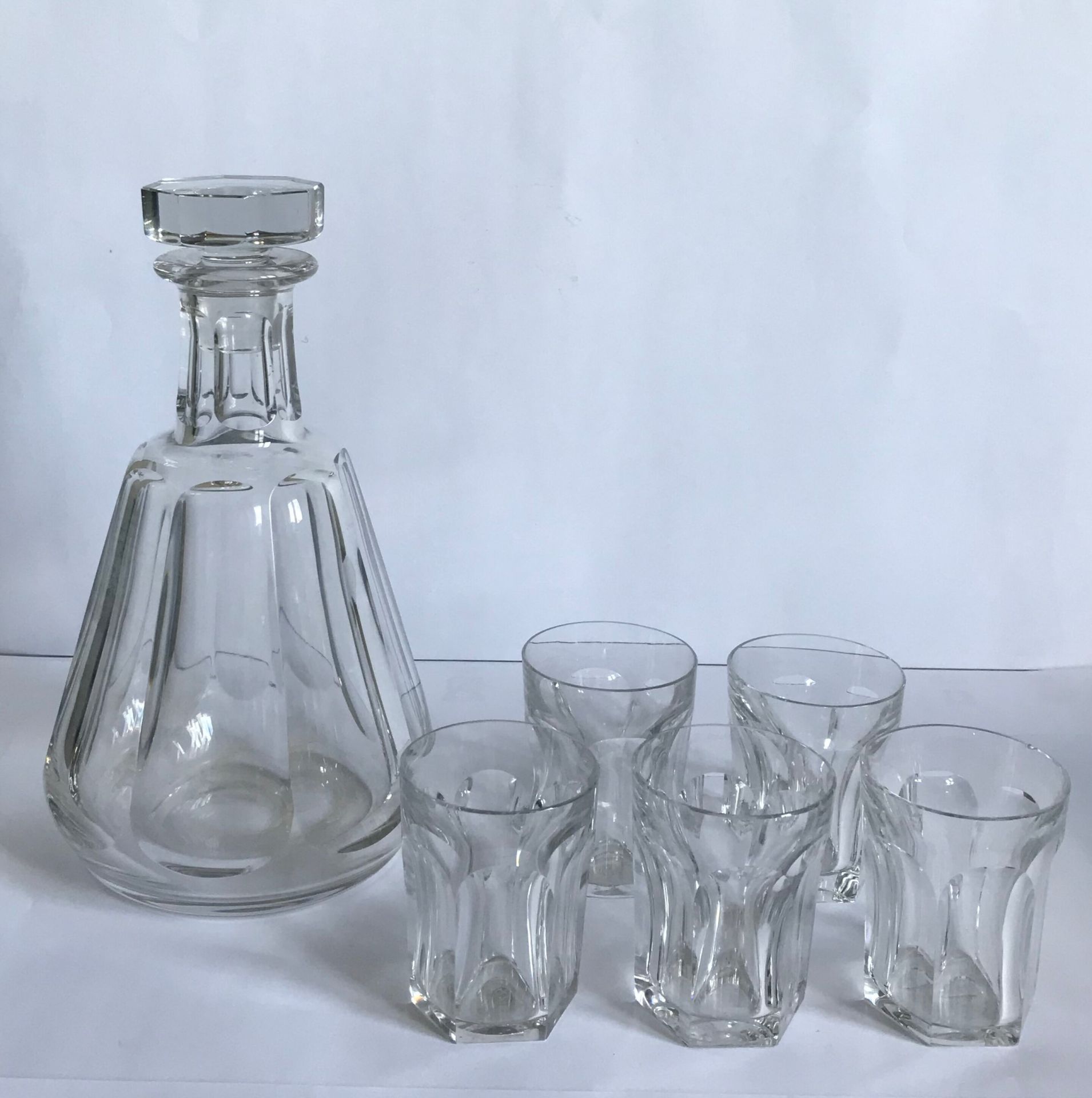 BACCARAT BACCARAT

Suite of five wine or liqueur glasses and a covered carafe wi&hellip;