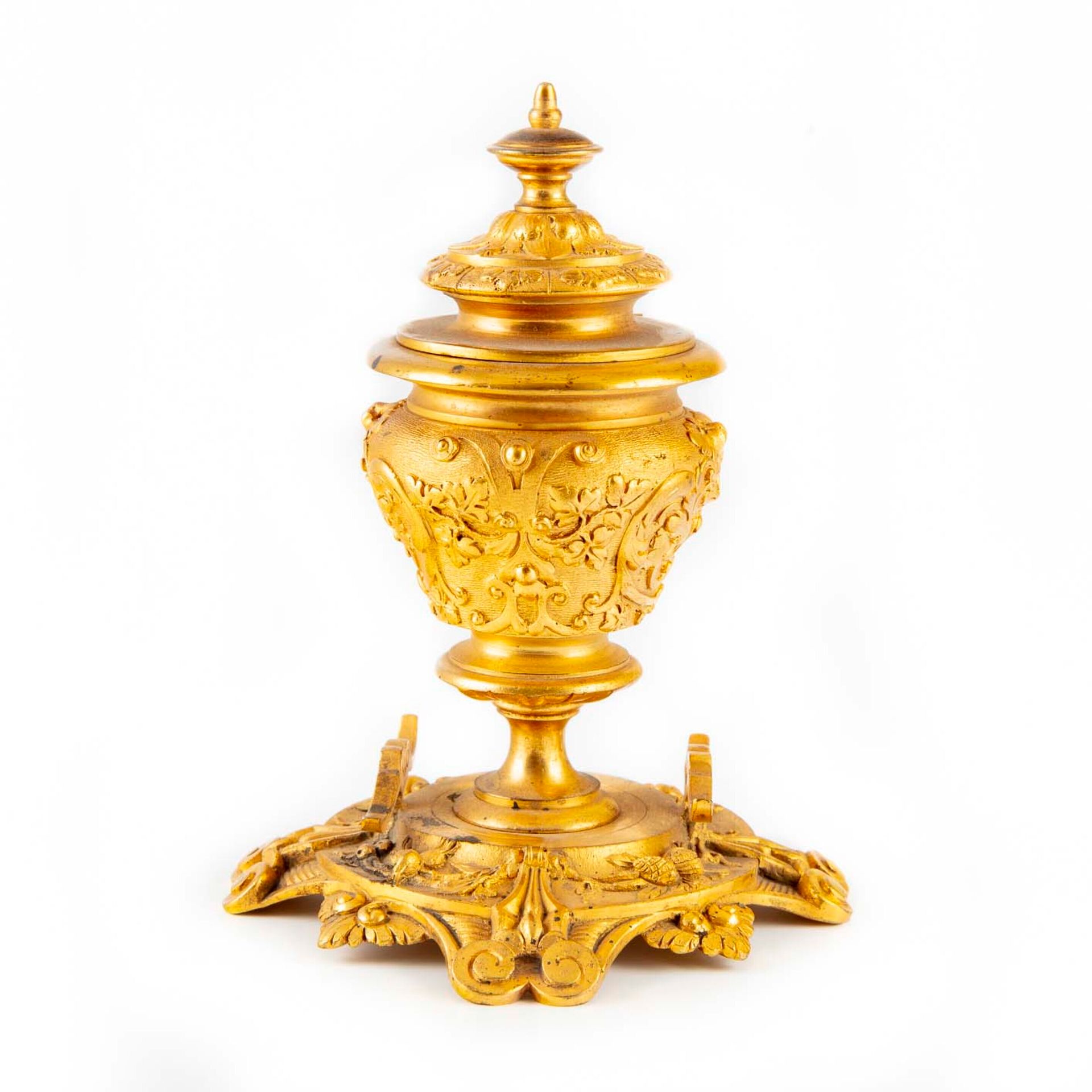 Null An ormolu inkwell in the form of an urn with a rich decoration of palmettes&hellip;