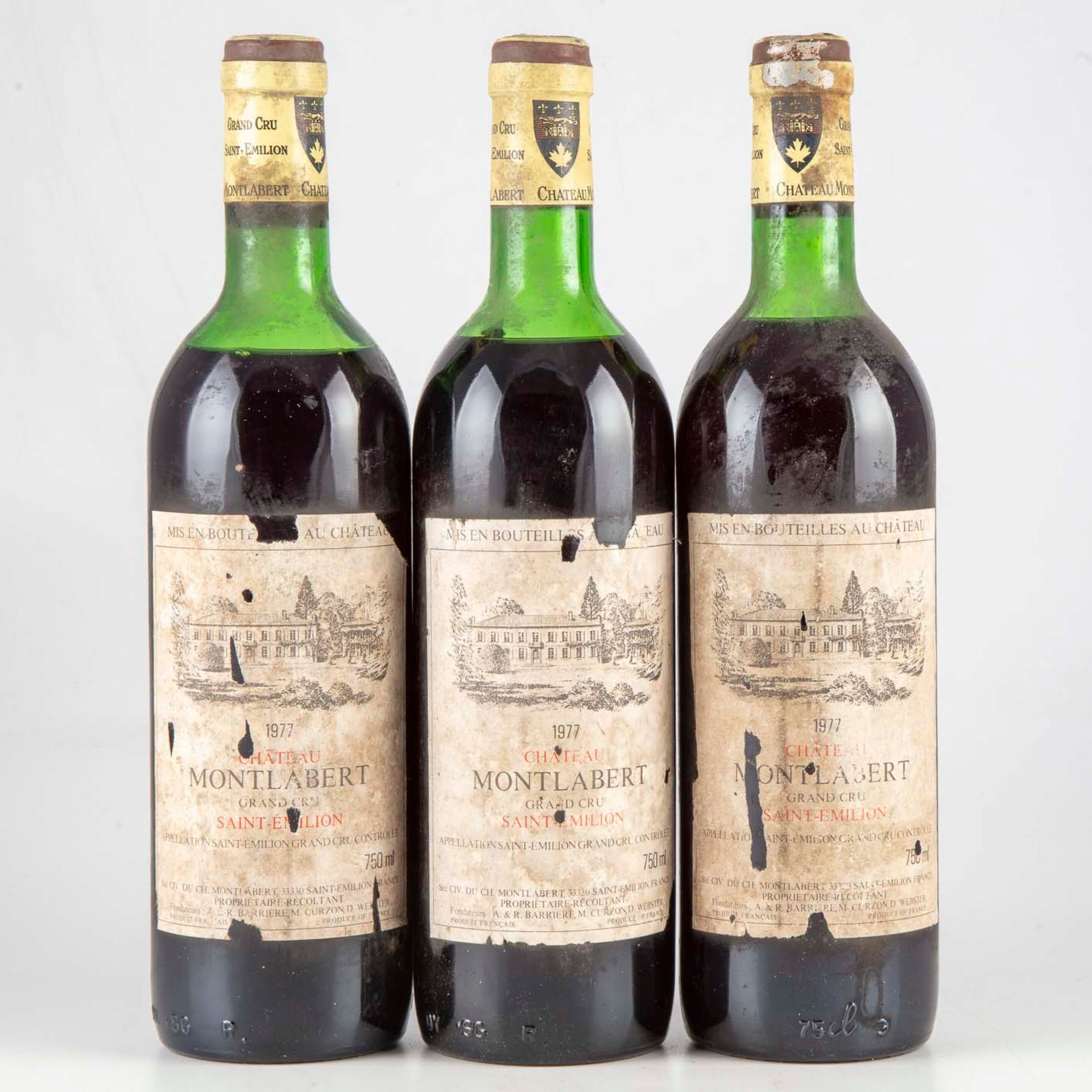 Null 4 bouteilles CHATEAU MONTLABERT 1977 Saint Emilion

Niveaux léger bas à mi-&hellip;
