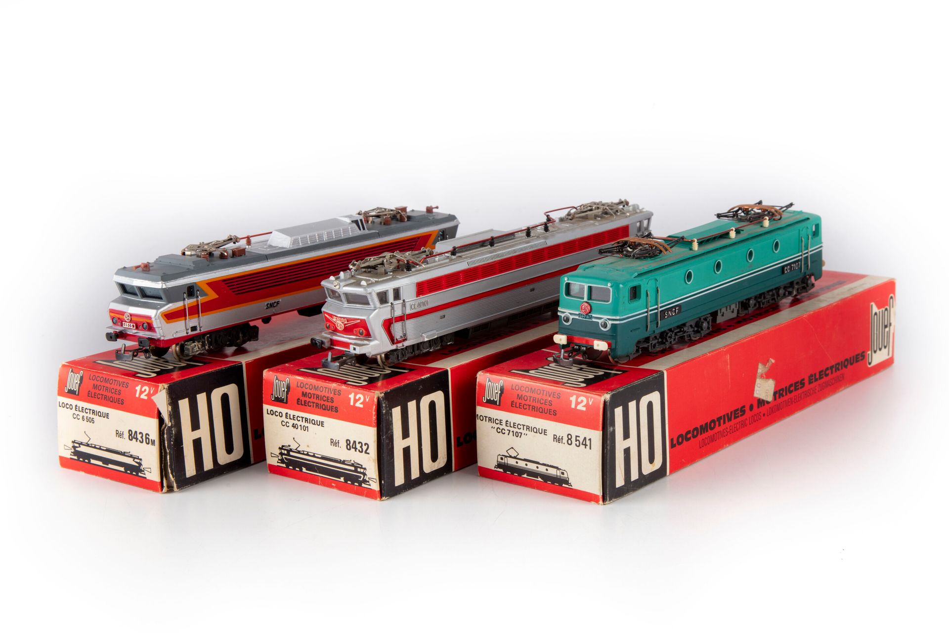 JOUEF JOUEF HO

Lot de 3 locomotives type CC : une CC 7107 réf. 8541 TBE en BO, &hellip;