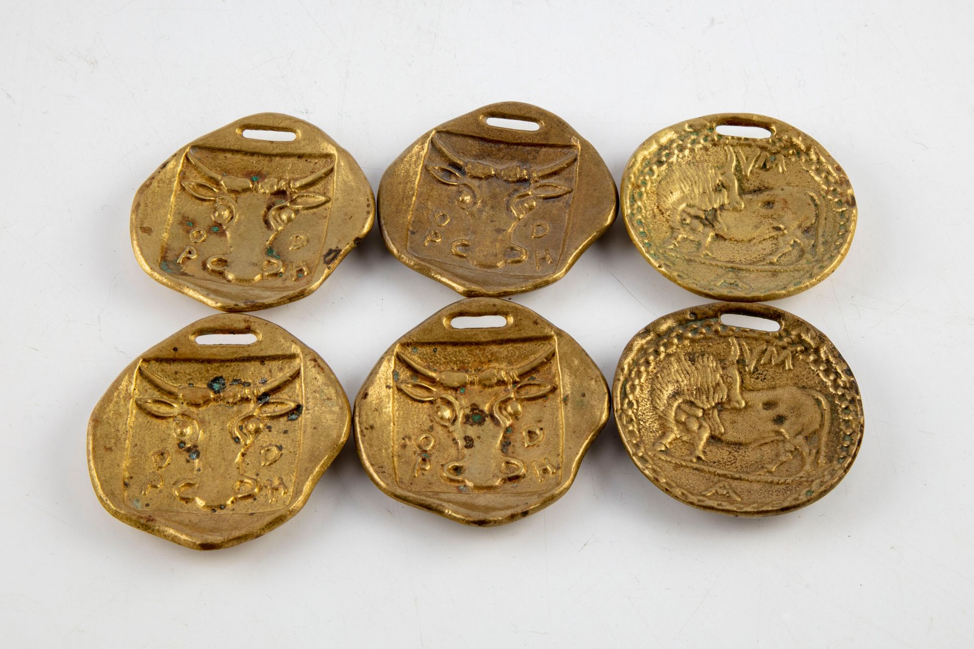 LE VERRIER Max LE VERRIER (1891-1973)

Suite de six vide-poches en bronze commém&hellip;