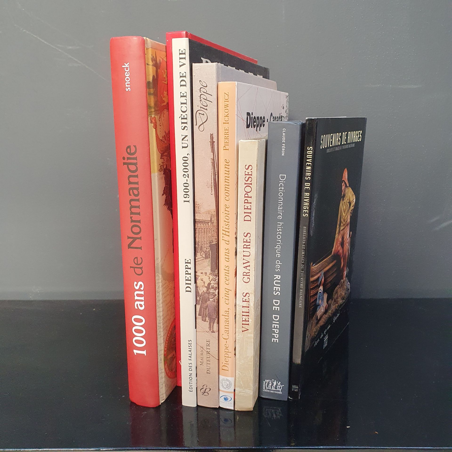 Null Ensemble de 8 ouvrages sur Dieppe, comprenant : 

- Claude Féron, Dictionna&hellip;