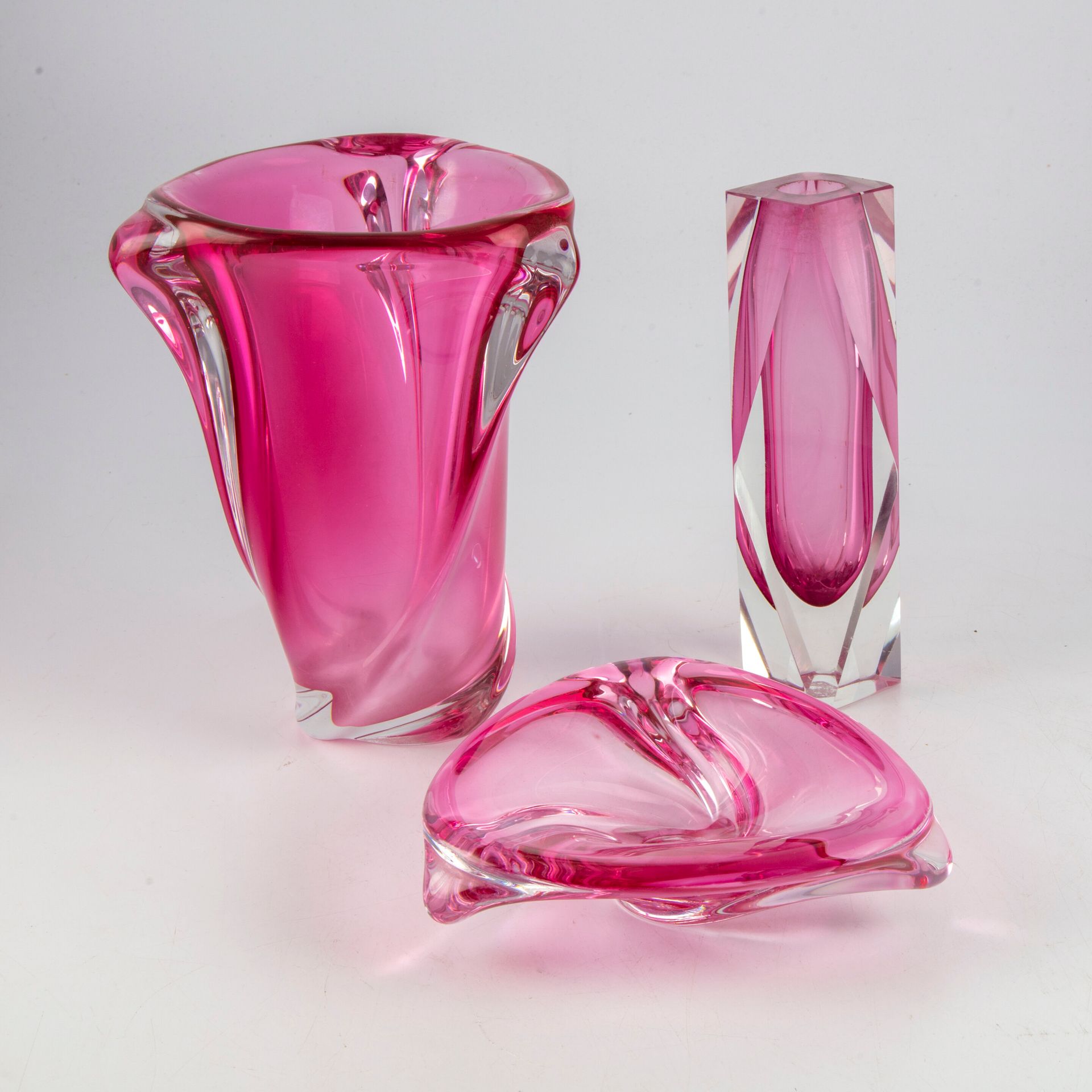 VAL SAINT LAMBERT VAL SAINT LAMBERT et autre

Vase en verre transparent et teint&hellip;