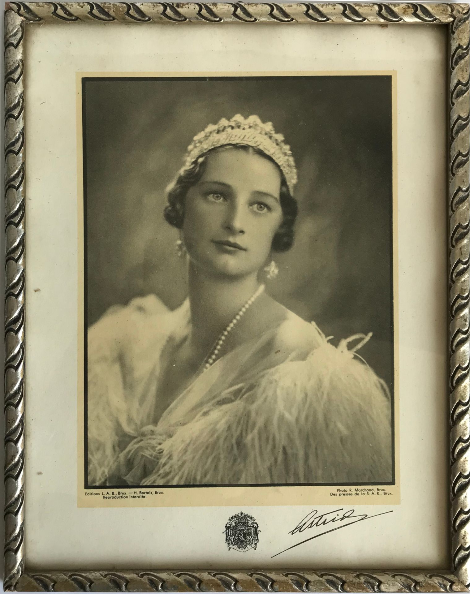 Null SOUVENIR HISTORIQUE - BELGIQUE

Portrait de la Reine Astrid de Belgique déd&hellip;