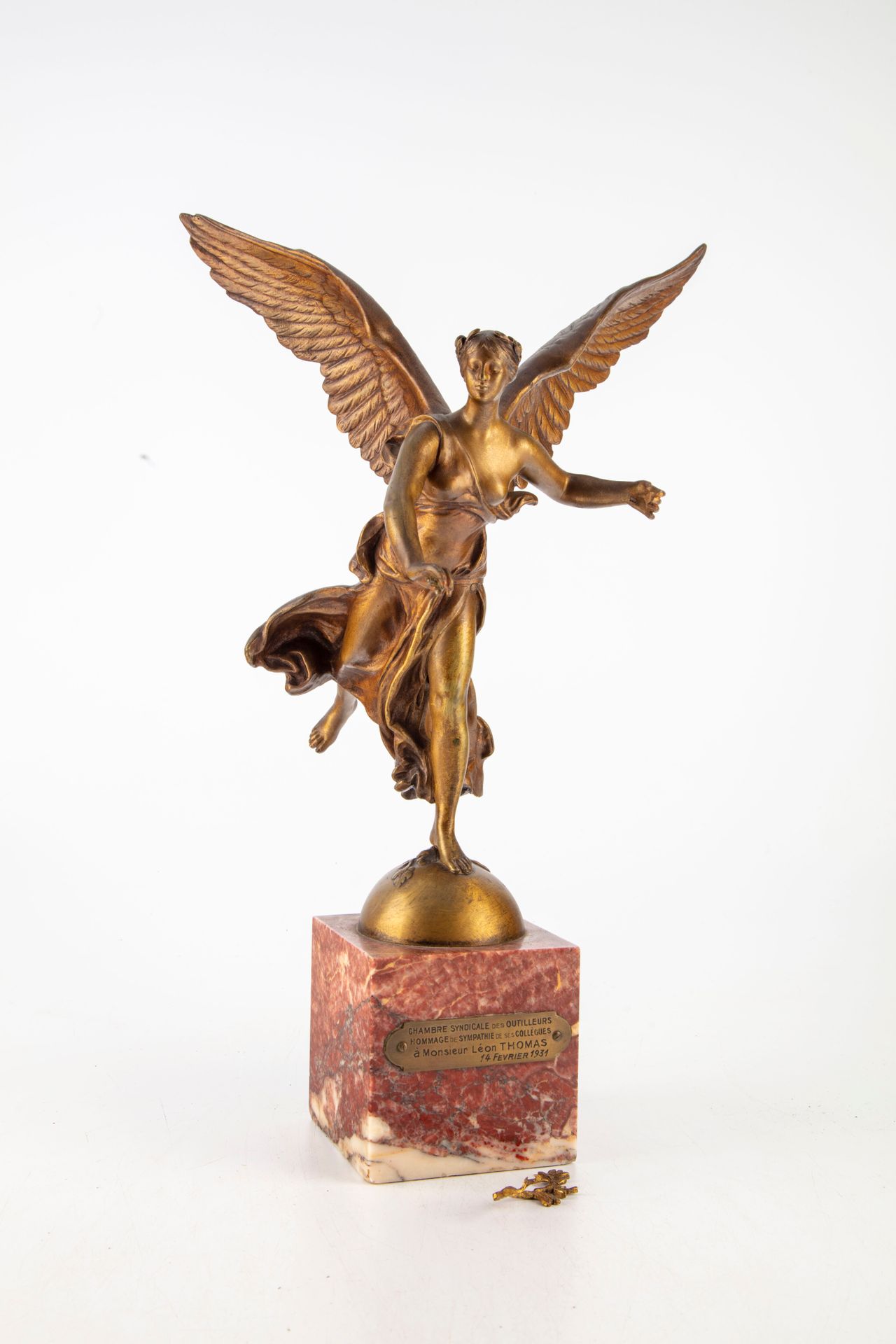 GASQ Paul Jean-Baptiste GASQ (1860-1944). 

La Renommée. 

Sujet en bronze repos&hellip;