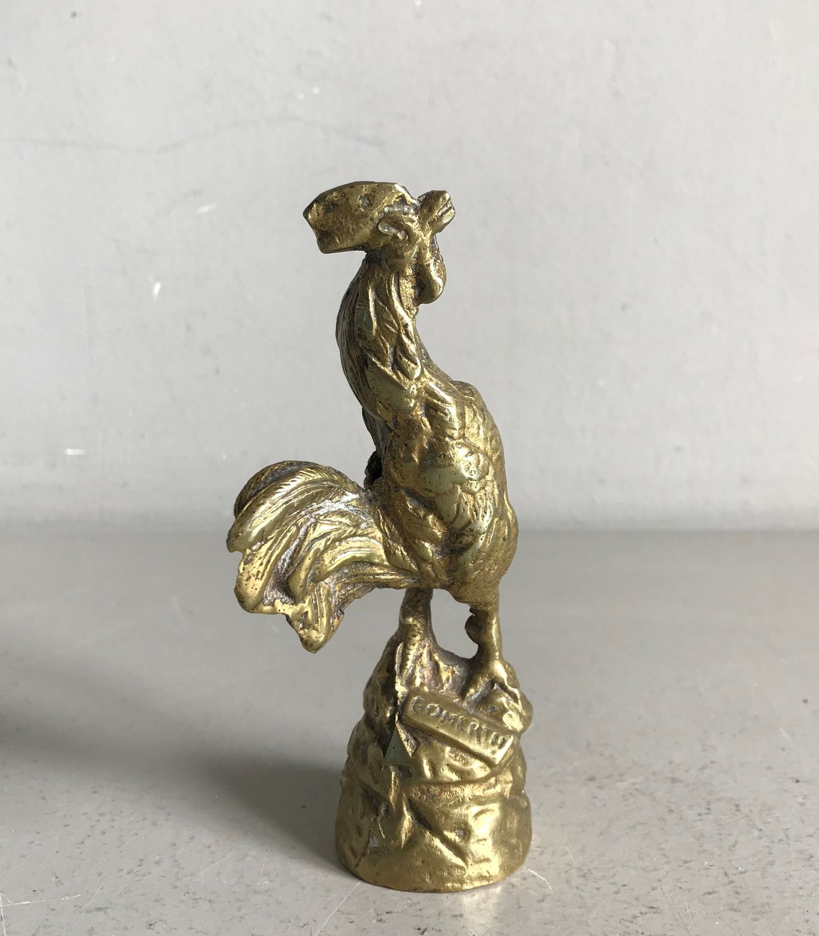 OMERTH Georges OMERTH (1895-1925)

Le coq chantant

Bronze à patine doré

Signé &hellip;