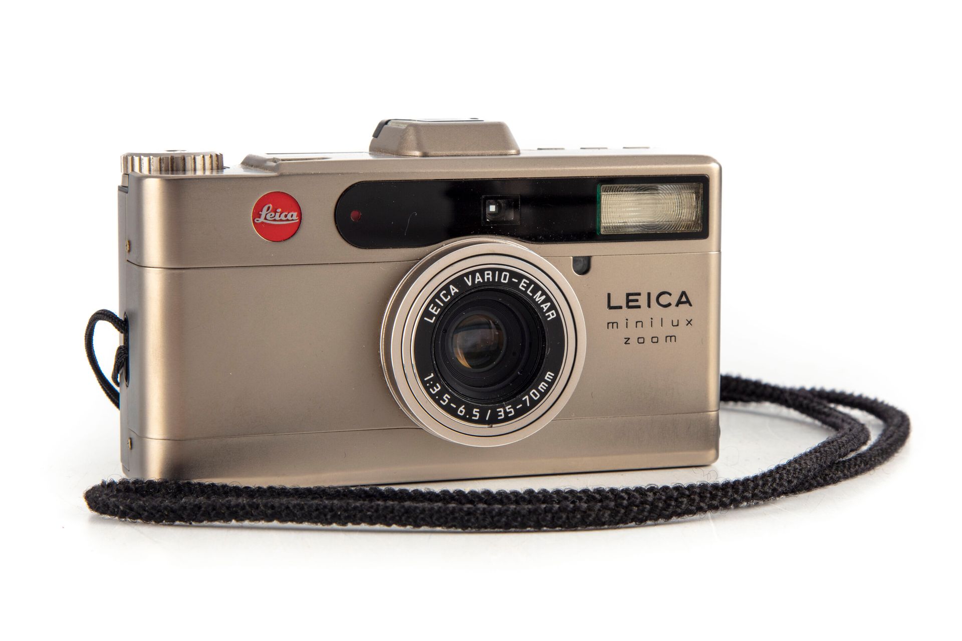 Null LEICA 

Appareil photo modèle Minilux Zoom 

On joint un flash Leica CF