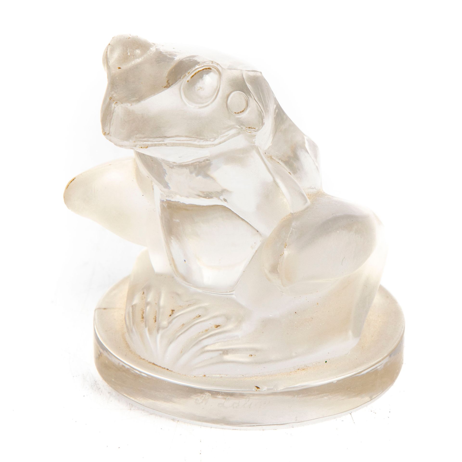 René LALIQUE 勒内-拉里克 (1860-1945)

青蛙吉祥物版本

白色压制玻璃，缎面和光面处理，签名为R.Lalique France，质量上&hellip;